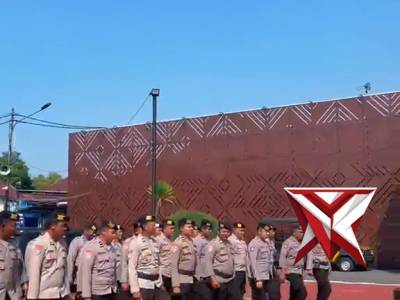 Polres Ngawi melaksanakan kegiatan latihan Dalmas (Pengendalian Massa) guna meningkatkan kesiapsiaga - PoliceTube