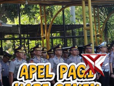 Wakapolres Pacitan, Kompol Mukhid, S.H., memberikan arahan kepada seluruh anggota saat pelaksanaan a - PoliceTube