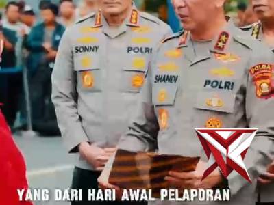 Suasana haru dan bahagia mewarnai Lapangan Gedung Presisi saat Kapolda Sumsel Irjen Pol. Dr. Sandi N