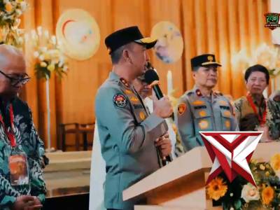 Kapolda Sumatera Selatan Irjen Pol Sandi Nugroho meninjau langsung pengamanan puncak perayaan Paskah