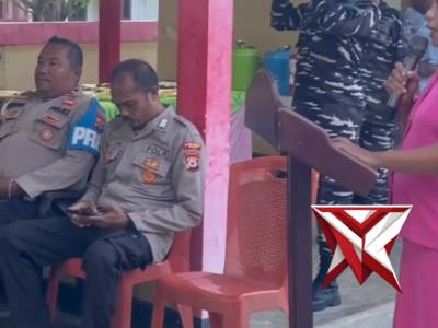 Polsek serwaru mengadakan buka puasa bersama TNI POLRI
?