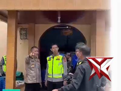 Kapolres musi rawas bersama para Pju polres musi rawas melaksanakan patroli - PoliceTube