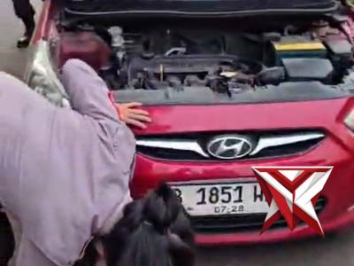 Kendaraan Balik Mudik Mogok Polsek BTS Ulu Polres Musi Rawas Polda Sumsel Beri Bantuan