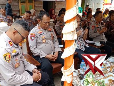 KASAT BINMAS MENGIKUTI ZOOM BEDAH RUMAH - PoliceTube