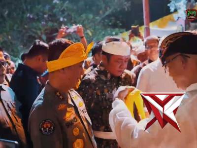 Kapolda Sumatera Selatan Irjen Pol. Dr. Sandi Nugroho menghadiri perayaan Dharma Santi Hari Suci - PoliceTube