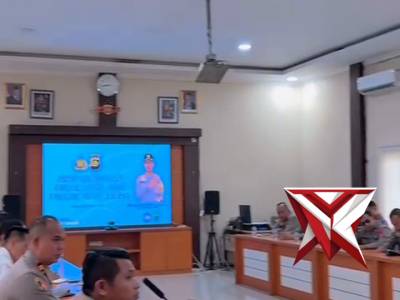 Anev Mingguan, Kapolres Musi Rawas Evaluasi Kinerja dan Tingkatkan Profesionalisme Personel - PoliceTube