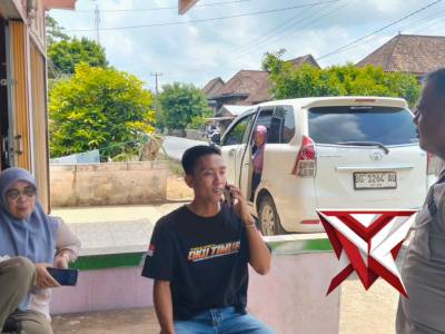 Personil Polsek Tanjung Lubuk Hadir ditengah-tengah masyarakat Polres OKI Hadir - PoliceTube