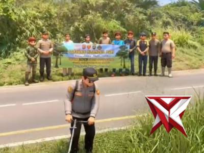 Gerakan Indonesia Asri - PoliceTube