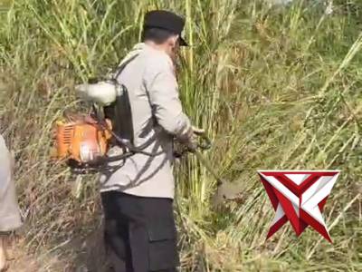 Demi mendukung program belida Polda Sumsel, Polres Muba Laksanakan pembersihan jalan