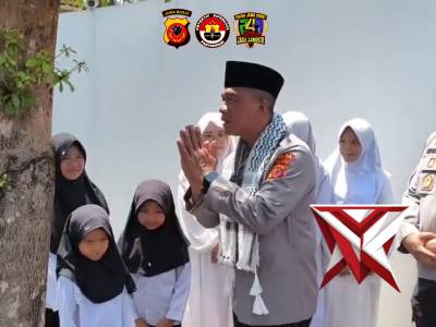 Kapolda Jawa Barat laksanan kunjungan ke Pondok Pesantren Darussalam Ciamis upaya mempererat silatur