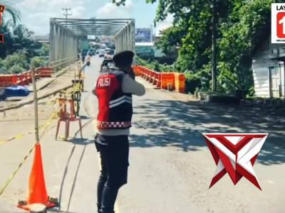 Humanis Sesuai Arahan Kapolda Sumsel,  Unit Patroli Polsek Ma Beliti Polres Musi Rawas Bantu Lansia