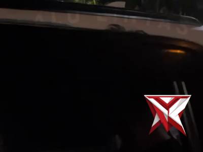 Anggota Sat Lantas Polres Musi Rawas membantu  masyarakat yang tertinggal mobil kembali ke pesantren