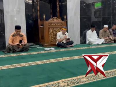 BAGLOGISTIK-SHOLAT BERJAMAAH SERTA MEMBACA YASIN BERSAM ANGGOTA POLRES OKU SELATAN