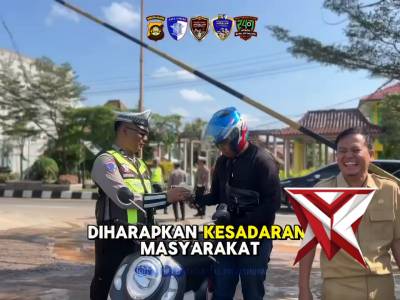 Kegiatan menyapa pengguna jalan IK3