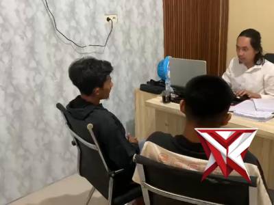 Melakukan pemeriksaan saksi kekerasan terhadap anak