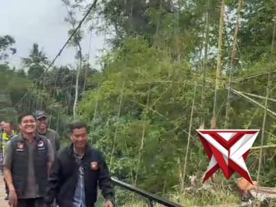 *title*

Berikan Rasa Aman, Personel Polsek Muara Lakitan Amankan Ibadah Jumat Agung di GBI Marga Ba