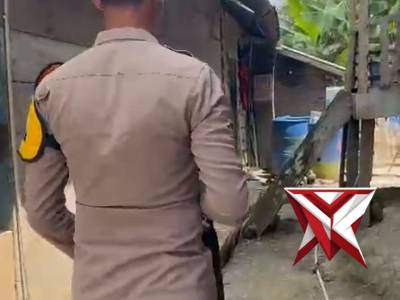 7. Giat berbagi kepada warga - PoliceTube