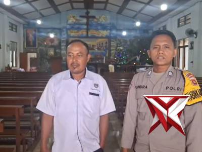 BHABINKAMTIBMAS POLSEK BELITANG 2 Pam gereja