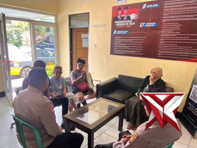 Mengedepankan Musyawarah Bhabinkamtibmas Polsek Baros Fasilitasi Problem Solving Warga

Baros, Polse