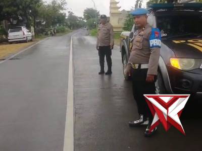 PATROLI STRONG POINT PERBATASAN MANTUP