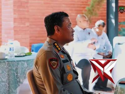 Kapolda Sumatera Selatan Irjen Pol. Dr. Sandi Nugroho, S.I.K., S.H., M.Hum. memimpin evaluasi