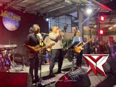 Sambil Gatur Sambil Menghibur