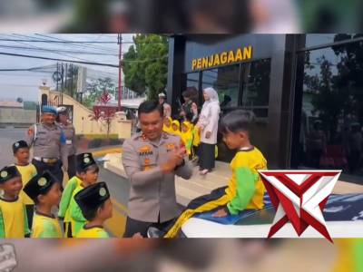 Kunjungan TK Al-Fath  Ke Polres Kuningan
