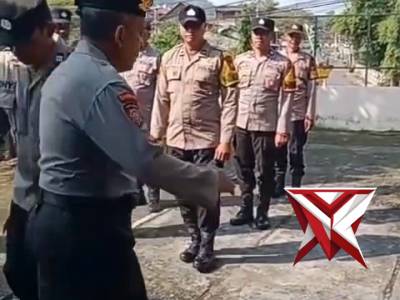 Kapolsek Parang Polres Magetan AKP Sukarno, S.H beserta anggota