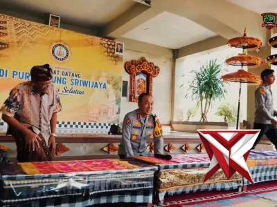 Kunjungan Kapolda Sumsel di pura agung
