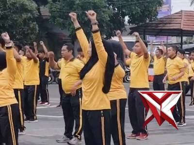 Kegiatan Olahraga Bersama Senam Pagi

Kapolres Kediri AKBP Bramastyo Priaji, S.H., S.I.K., M.SI. mel