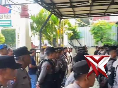 Pengamanan kegiatan Pengajian Umum PSHW di Kecamatan Paron.