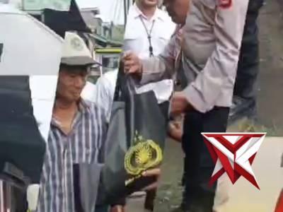 Jum'at berkah Personil Polres Muba