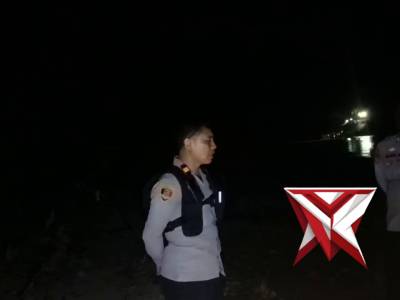 Polsek rawas ulu melakukan pencarian korban anak tengelam di sungai