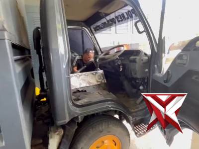 BAGLOGISTIK-PENGECEKAN DAN PERAWATAN KENDARAAN DINAS POLRES OKU SELATAN.