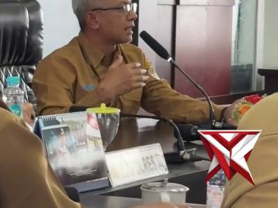 KOPISKA
Dijual Rumah Kampung Posisi Strategis
Purworejo Geger Madiun

Harga  650jt

Luas tanah 731m