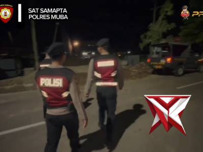 Pers Sat Samapta Melaksanakan Patroli Malam di Taman Seputaran Kota Sekayu - PoliceTube