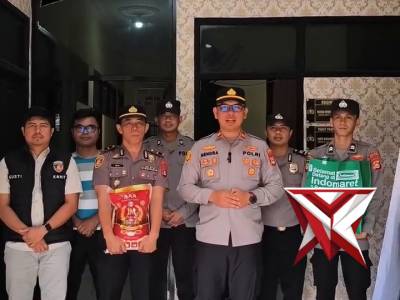 Polsek Muara Kelingi melaksanakan kegiatan sosial bertajuk "KELINGI BERSIH"