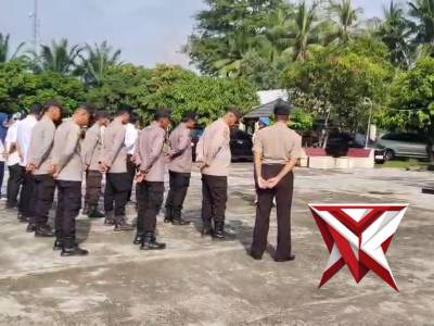 Giat apel pagi yg dipimpin oleh kanit provos polsek belitang 2