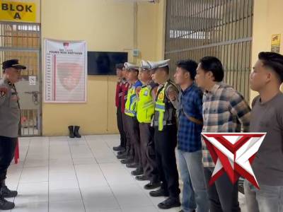 PIKET PAMAPTA MENGAMBIL APEL SERAH TERIMA PIKET. IK4 - PoliceTube