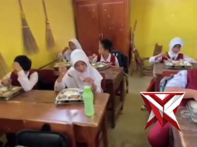 Makan Bergizi Gratis SD Negri 01 Peracak.
.
.
.
Bila ada permasalahan dan butuh bantuan Polisi silah