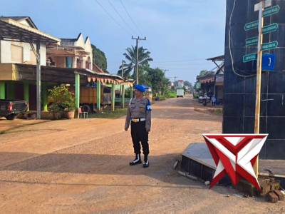 Giat penjagaan dan pengaturan dipasar Sumber hidup. - PoliceTube