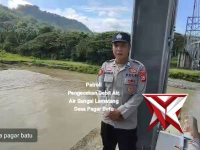 Cek debit air sungai lematang - PoliceTube