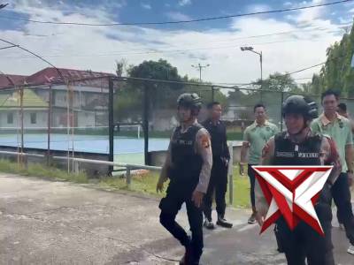 NYAGO OKI AMAN - PoliceTube