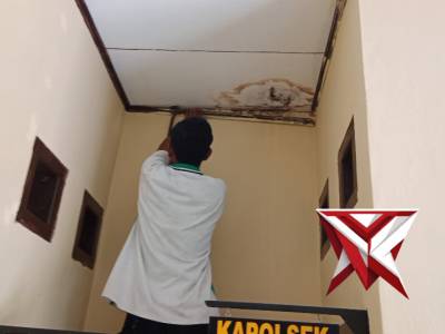 Polsek mekakau ilir - PoliceTube