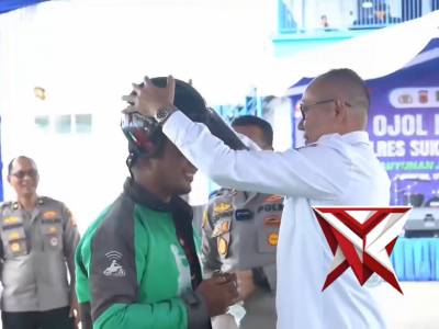 menandatangani Deklarasi Bersama Ojek Online Kamtibmas - PoliceTube