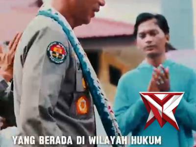 Kapolda Sumsel Irjen Pol. Dr. Sandi Nugroho, S.I.K., S.H., M.Hum. menyerahkan kembali ratusan kenda