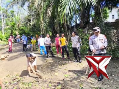 Polres Lubuk Linggau Laksanakan BELIDA, Fokus Kebersihan Jembatan Penghubung - PoliceTube