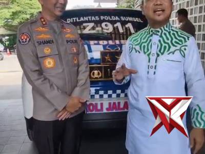 Mobil dinas Kapolda sumsel menggunakan mobil Polantas