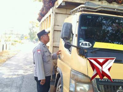 KYRD Samapta Polsek Jejawi melaksanakan giat rutin