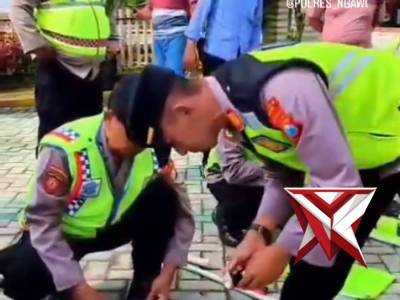 Polsek Kedunggalar melaksanakan pengecekan kesiapan personel pengamanan